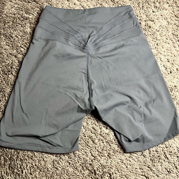 Aoxjox Trinity Workout Biker Shorts 6” • Small • Iron Grey - Picture 6 of 6